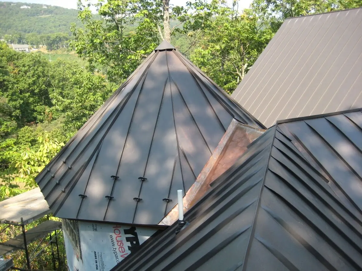Professional Roof Tarp Installation by Craftsman Roofing in Paradise Cove