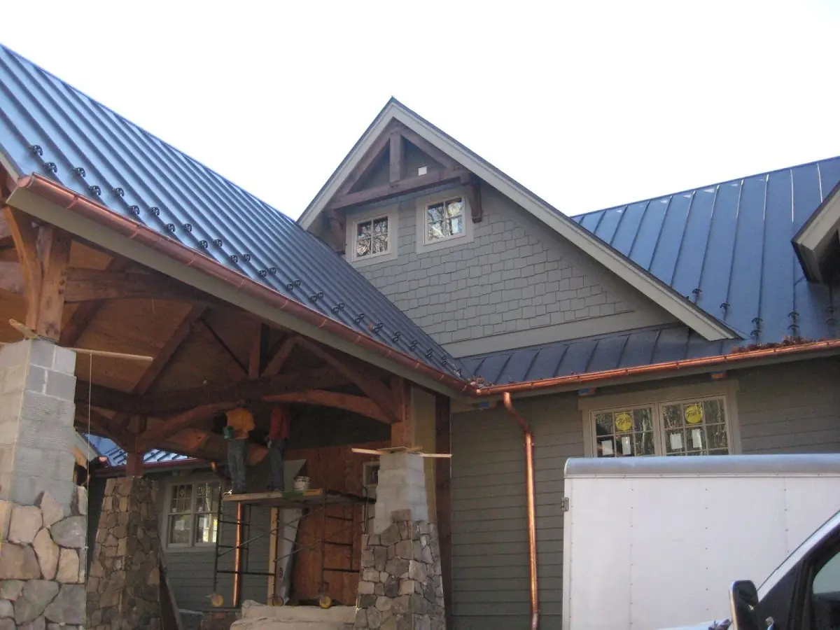 Craftsman Roofing team delivering quality roofing work in Paradise Cove